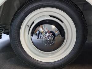 Image 22/30 of Volkswagen T1 Samba 1.2 (1959)