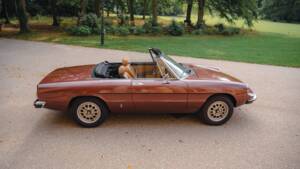 Image 15/34 of Alfa Romeo Spider Veloce 2000 (1980)