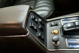 Image 43/50 de Jaguar XJ 6 C 4.2 (1975)