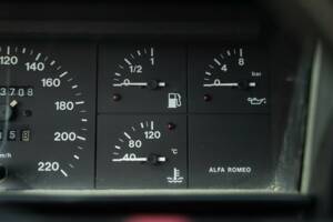 Bild 36/47 von Alfa Romeo 75 1.6 (1991)