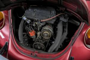 Image 40/50 of Volkswagen Beetle 1303 LS (1977)