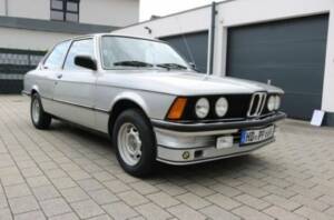 Immagine 19/43 di BMW 323i (1980)