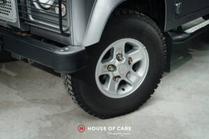 Image 11/25 of Land Rover Defender 90 (2013)