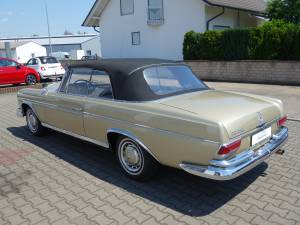 Image 19/32 of Mercedes-Benz 300 SE (1964)