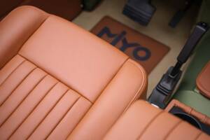 Bild 31/47 von Land Rover 90 (1990)