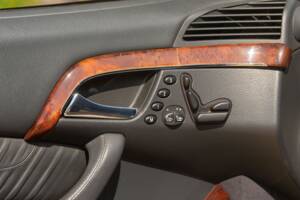 Immagine 49/50 di Mercedes-Benz S 55 AMG (2002)