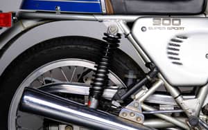 Image 13/54 de Ducati 900 SS (1977)