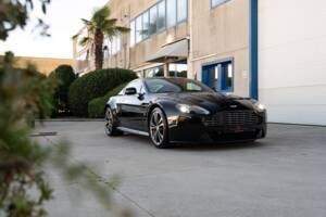 Image 43/83 de Aston Martin V12 Vantage (2009)