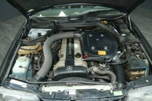 Bild 35/50 von Mercedes-Benz 300 CE-24 3.4 AMG (1993)