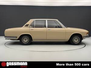 Image 4/15 de BMW 2500 (1970)