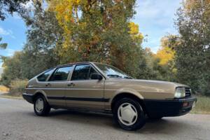 Image 10/57 of Volkswagen Passat 2.0 (1987)