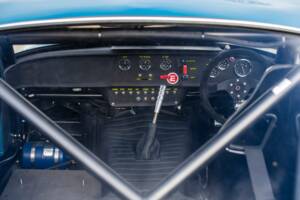 Image 12/18 of TVR Griffith 400 (1965)