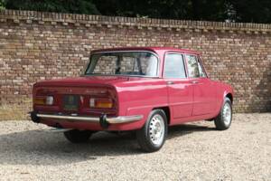 Image 5/50 de Alfa Romeo Giulia Nuova Super 1300 (1975)