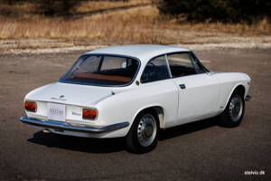 Immagine 17/42 di Alfa Romeo Giulia 1600 Sprint GT Veloce (1967)