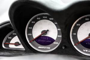 Image 8/40 of Mercedes-Benz SL 55 AMG (2002)