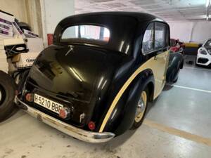 Image 6/8 of Daimler DB 18 Consort (1953)