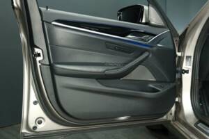 Image 9/50 of ALPINA B5 Biturbo AWD (2017)