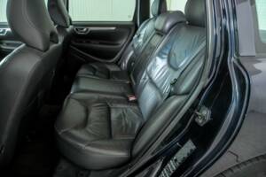 Bild 33/48 von Volvo V 70 2.4 (2006)