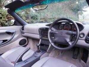 Image 8/18 of Porsche Boxster (1997)
