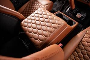 Image 28/44 of Land Rover Defender 90 (2011)