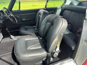 Bild 48/100 von Aston Martin DB 6 Vantage (1965)