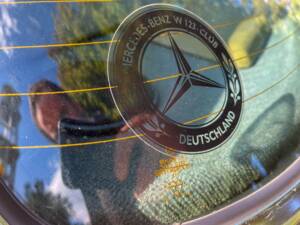 Image 68/139 of Mercedes-Benz 240 D (1978)