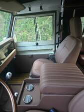 Bild 16/57 von Land Rover 110 (1989)