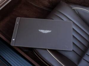 Bild 66/79 von Aston Martin DB 9 GT Volante (2017)