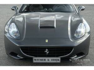 Obraz 22/39 pojazdu Ferrari California (2009)