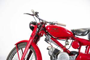 Bild 13/50 von Moto Guzzi Motoleggera 65 (1951)