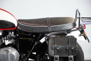 Image 23/50 of Triumph DUMMY (2014)