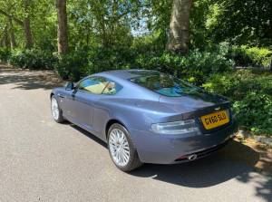 Bild 35/46 von Aston Martin DB 9 (2010)