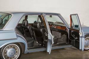 Afbeelding 13/36 van Mercedes-Benz 300 SEL 6.3 (1970)