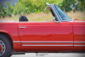 Image 17/70 of Mercedes-Benz 280 SL (1969)