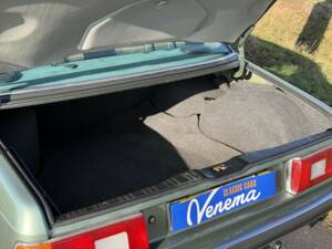 Bild 15/18 von BMW 728i (1986)