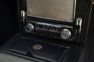 Image 43/50 de Jaguar Mk II 3.8 (1966)