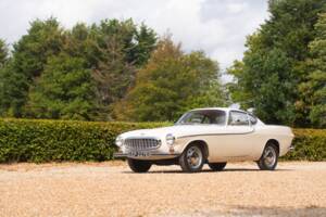 Image 16/50 of Volvo 1800 S (1966)