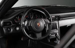 Bild 27/38 von Porsche 911 Carrera 4 (2011)