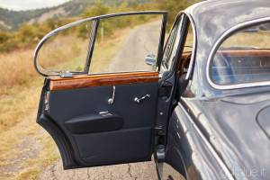 Image 15/50 of Daimler 2.5 Litre V8 (1965)
