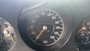 Image 44/56 of Mercedes-Benz 450 SL (1976)