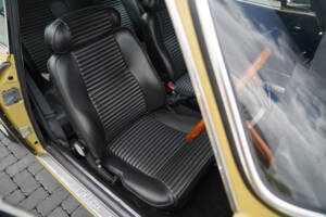 Bild 13/50 von Alfa Romeo 2000 GT Veloce (1975)