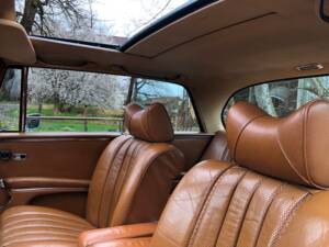 Imagen 7/20 de Mercedes-Benz 280 SE 3,5 (1970)