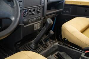 Bild 24/32 von Land Rover Defender 110 (2008)