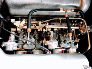 Image 18/45 of Mercedes-Benz 190 SL (1960)