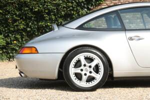 Imagen 47/50 de Porsche 911 Carrera (1996)