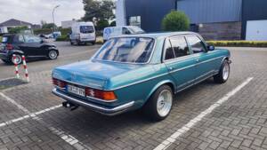 Immagine 16/45 di Mercedes-Benz 280 E (1980)