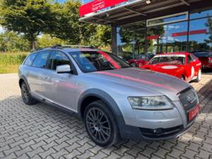 Immagine 5/18 di Audi A6 4.2 FSI allroad quattro (2007)