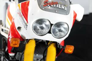 Image 17/35 of Yamaha DUMMY (1989)