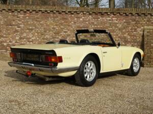 Image 50/50 of Triumph TR 6 (1971)
