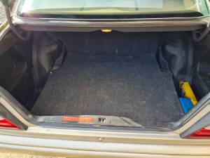 Bild 17/21 von Mercedes-Benz 300 E (1986)